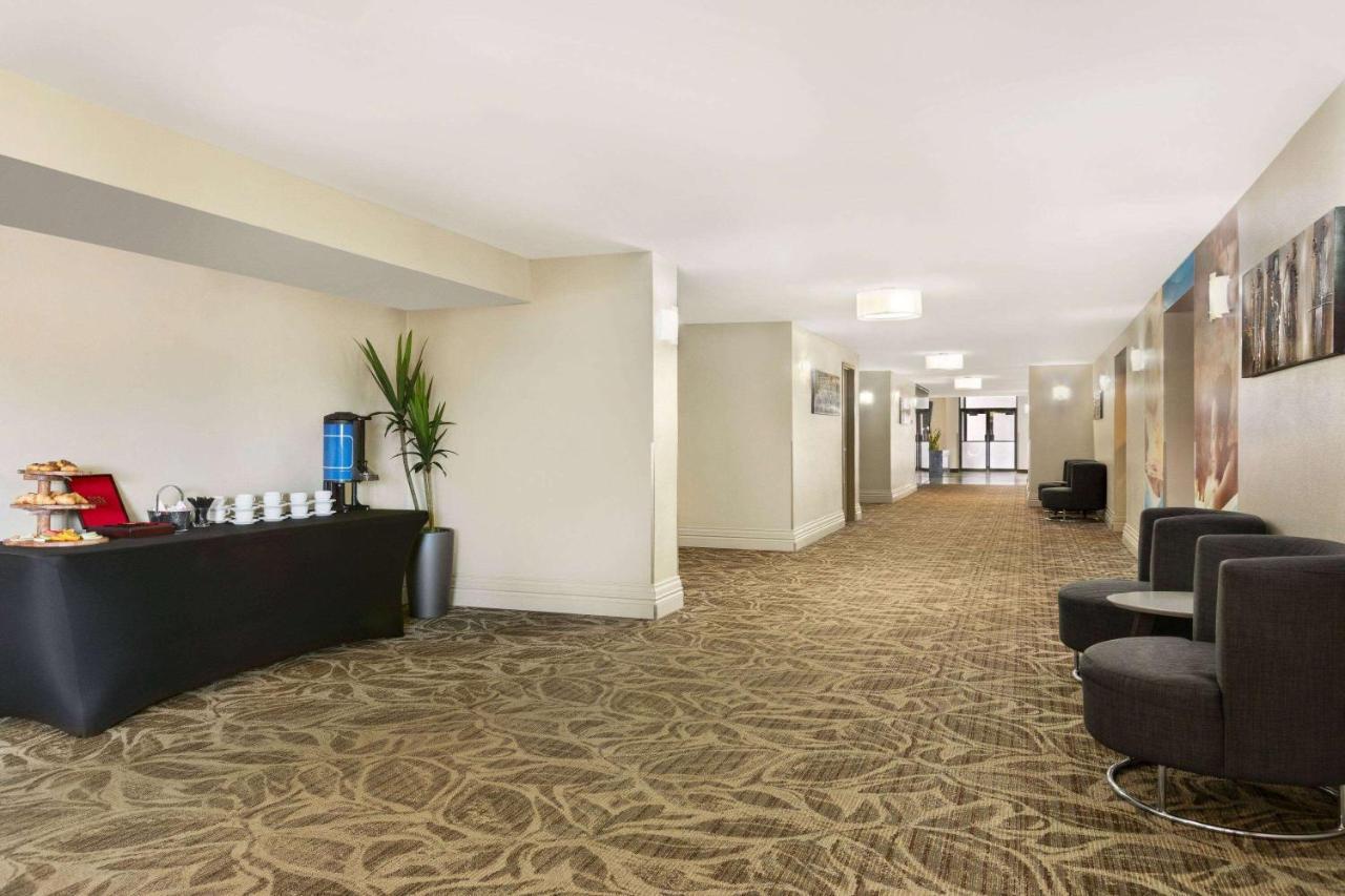 Travelodge By Wyndham Quebec City Hotel & Convention Centre Zewnętrze zdjęcie