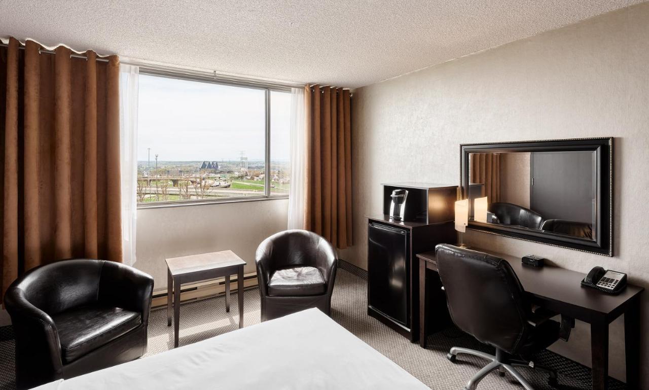 Travelodge By Wyndham Quebec City Hotel & Convention Centre Zewnętrze zdjęcie